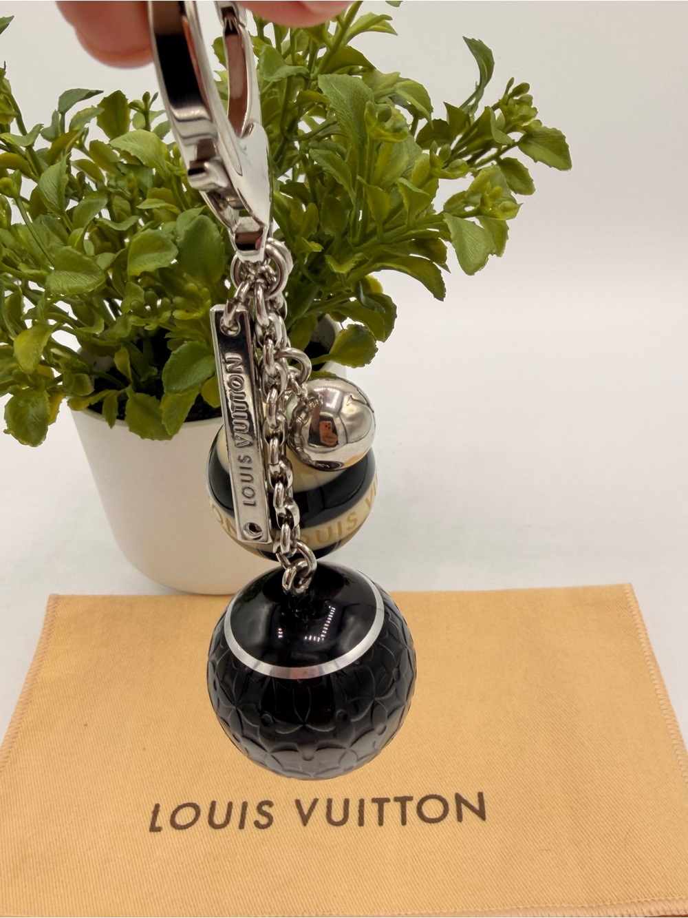Louis Vuitton Mini Lin Croisette Bag Charm - Picture 2 of 9